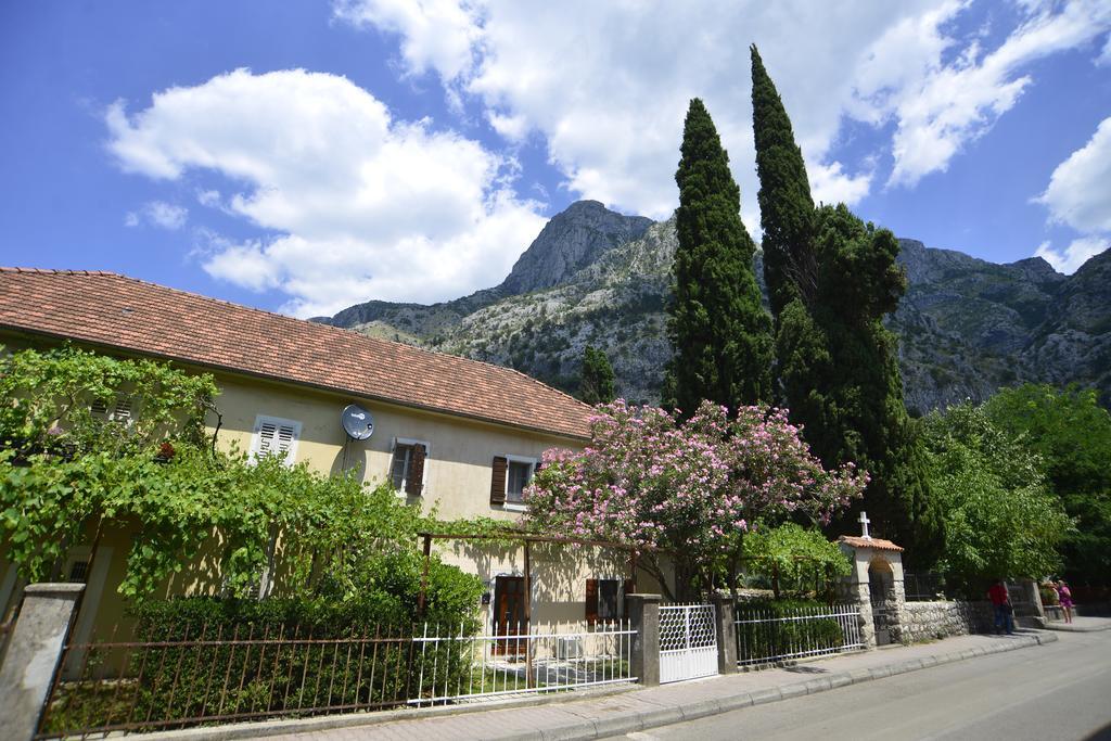 House 561 Appartement Kotor Buitenkant foto